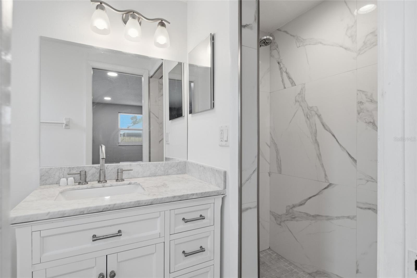 1786 Coconut Dr Property Photo 25