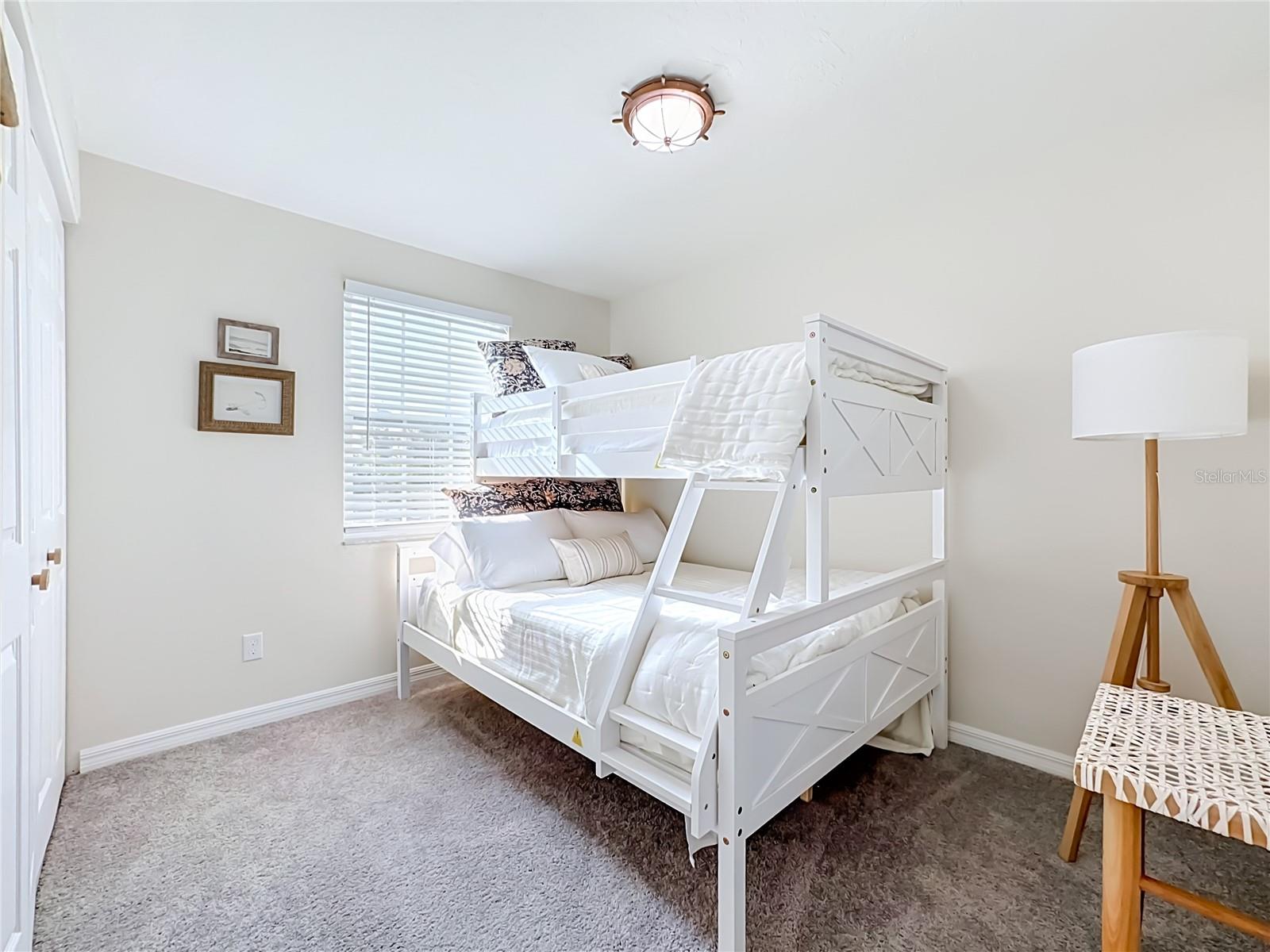 202 Peacock Unit B Ln #b Property Photo 16
