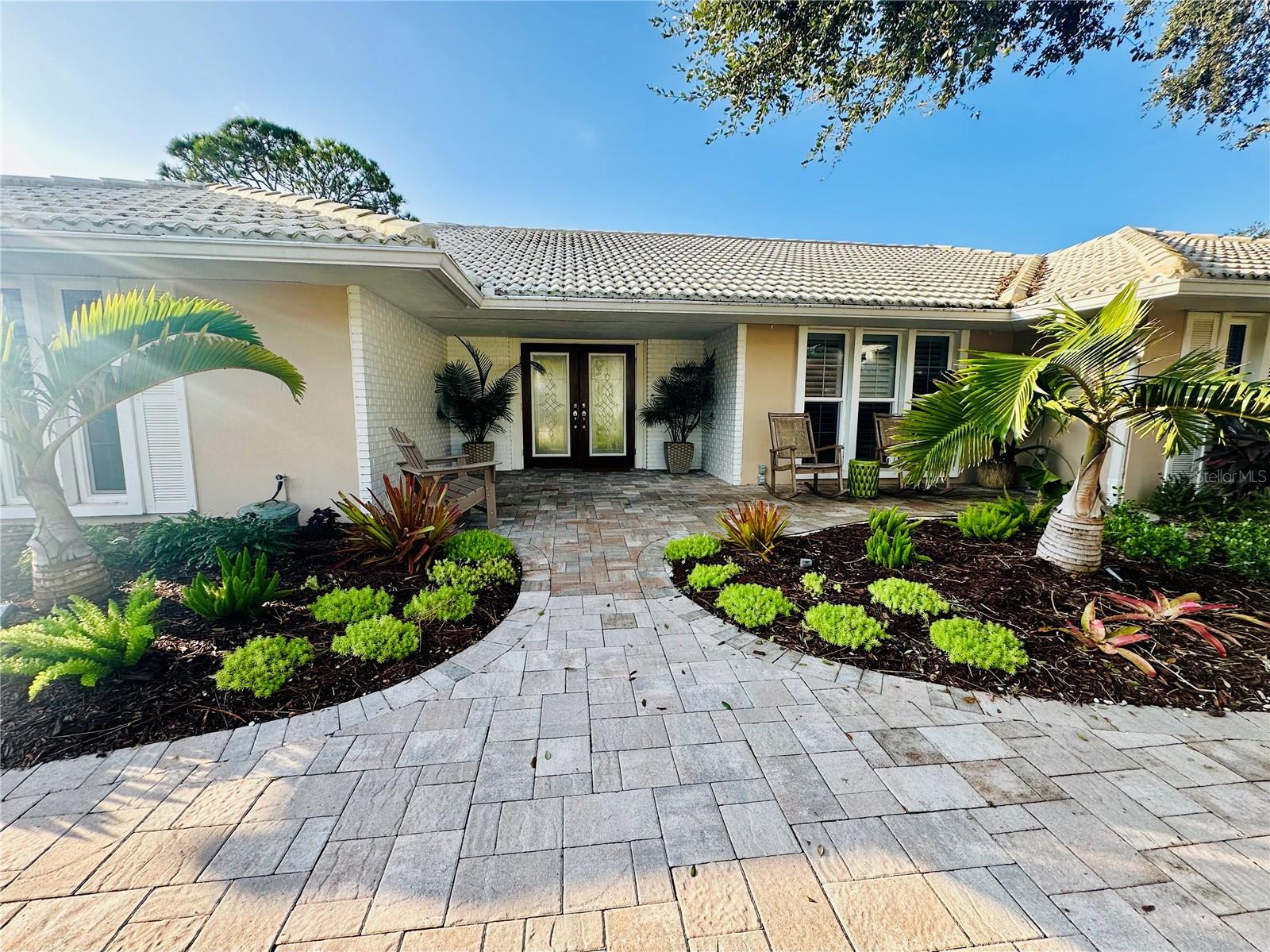 464 YACHT HARBOR DR Property Photo 1