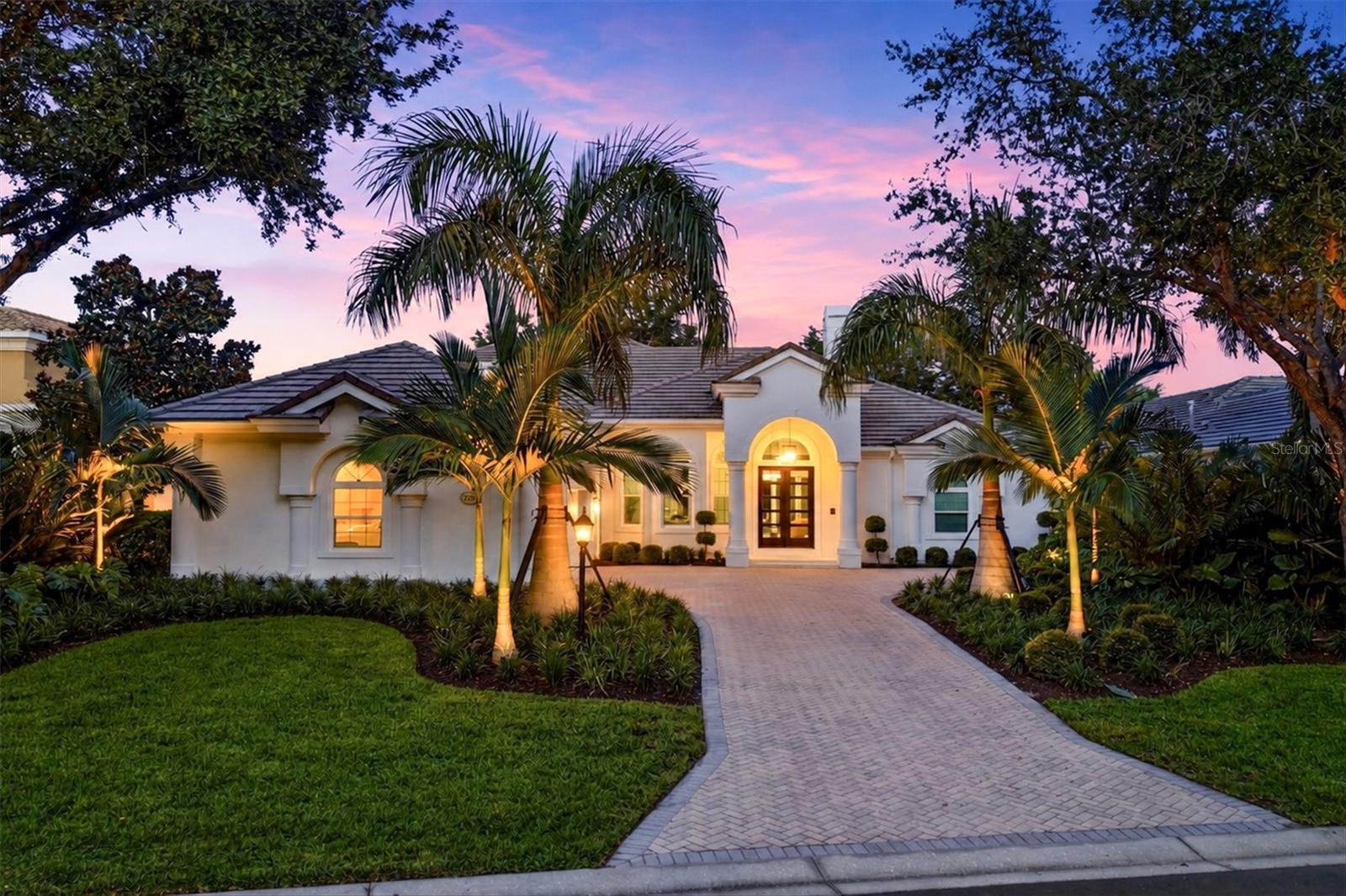 7257 Greystone St Property Photo