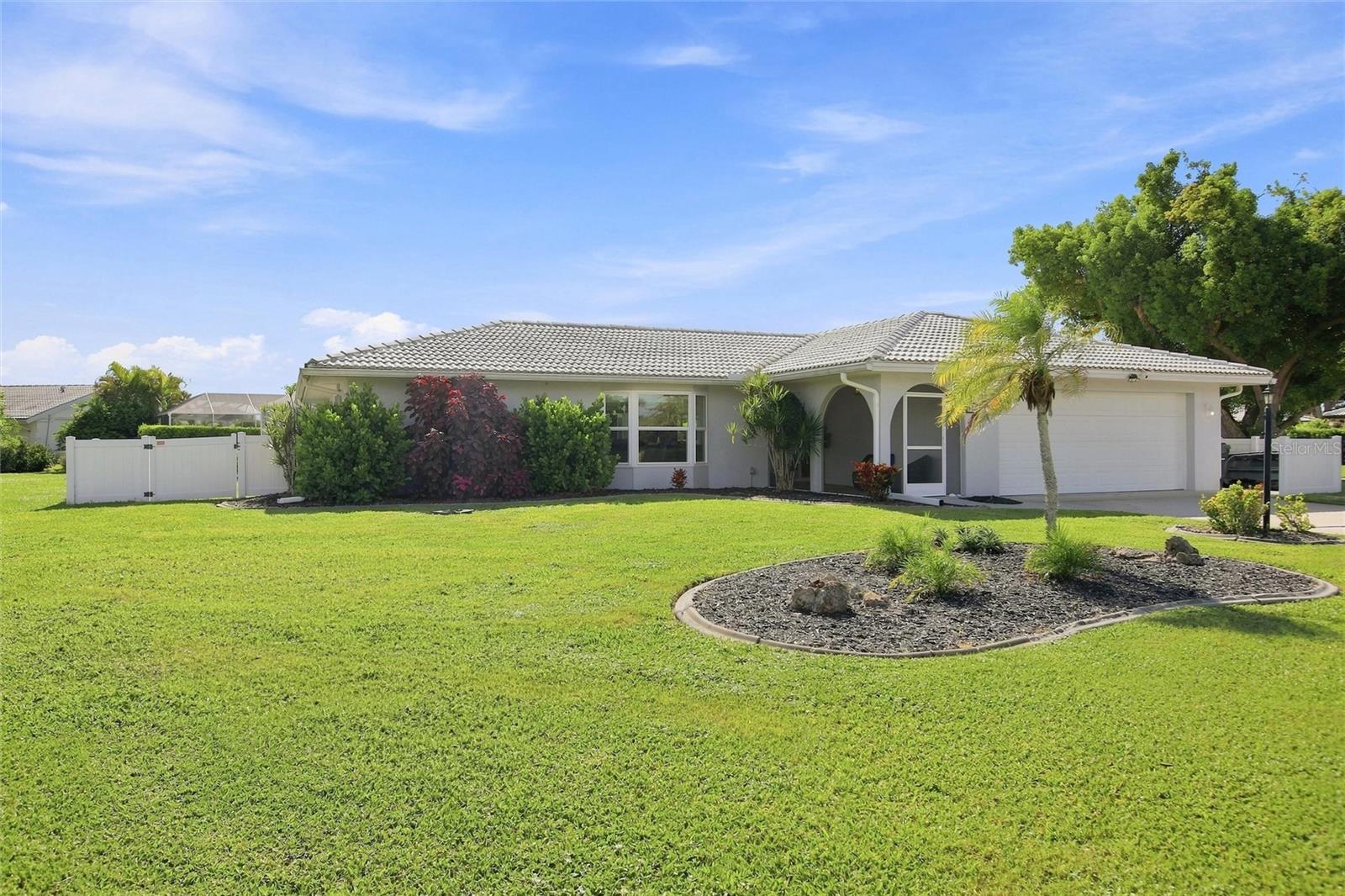 302 Degas Dr Property Photo 3
