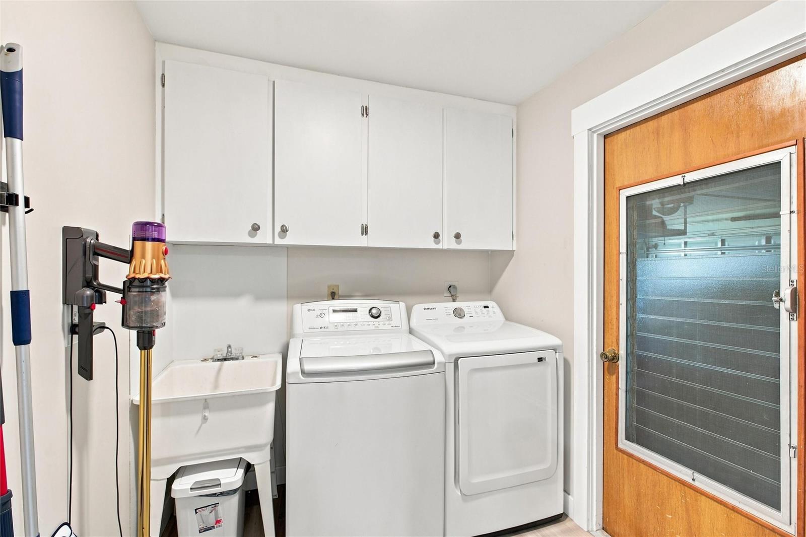 302 Degas Dr Property Photo 37