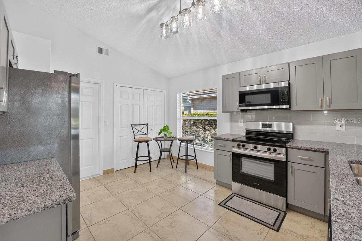 437 Randon Ter Property Photo 23