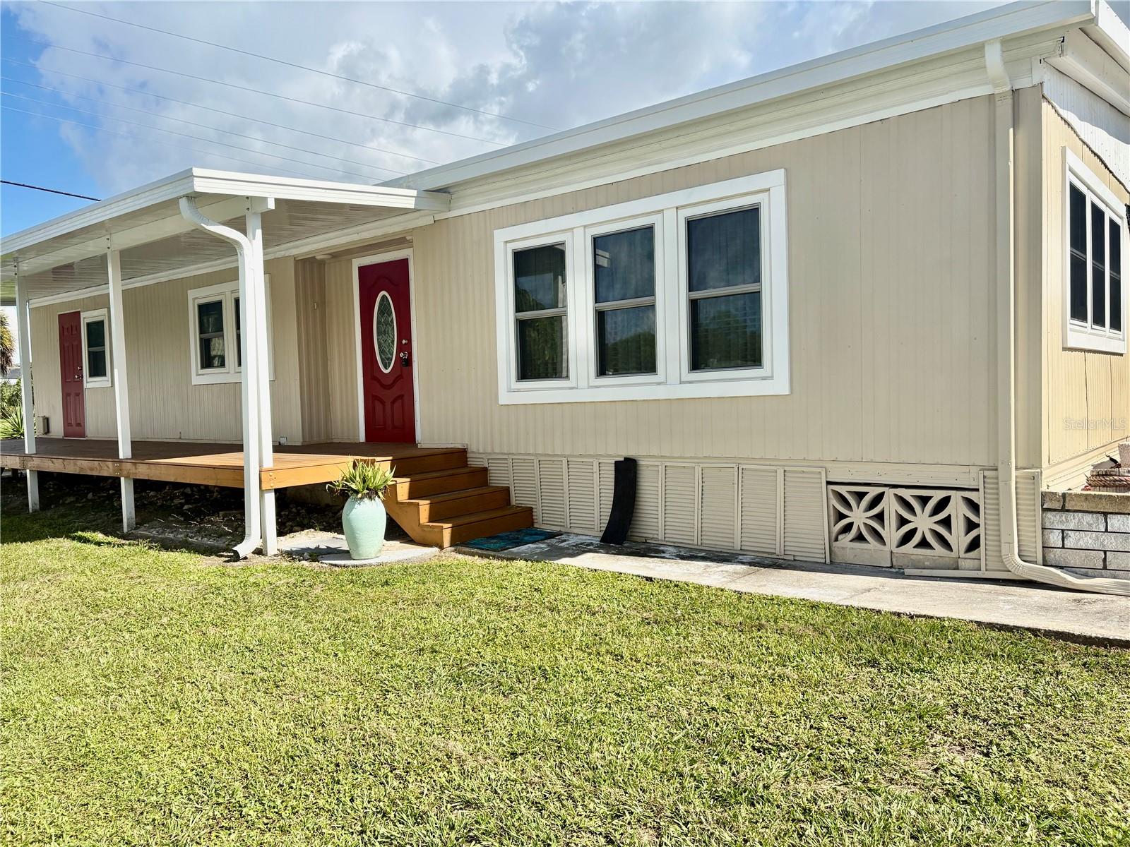 1601 Midlothian St Property Photo 1