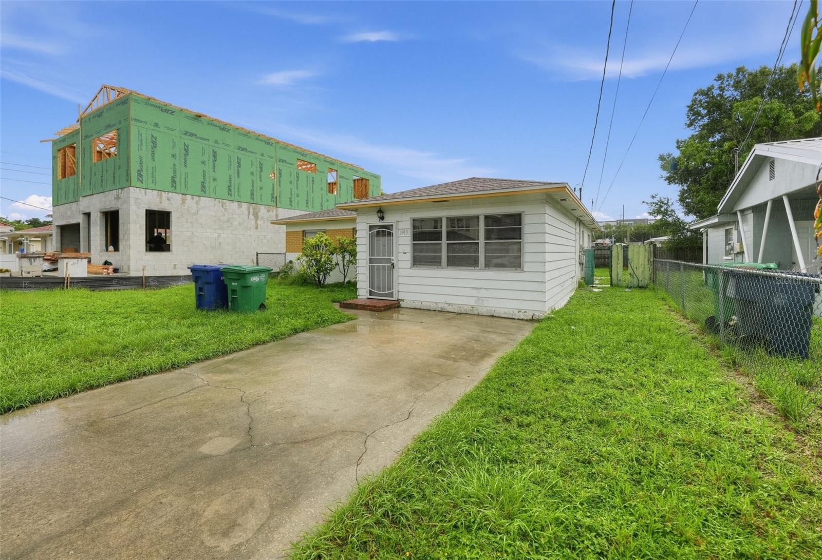 3913 W Cass St Property Photo 3