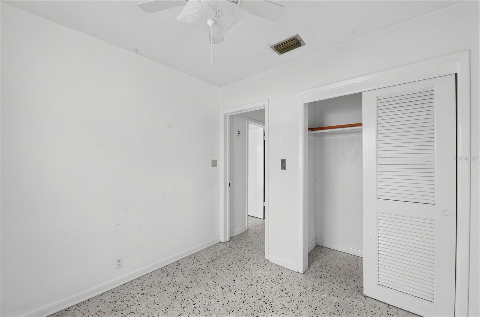 3913 W Cass St Property Photo 12