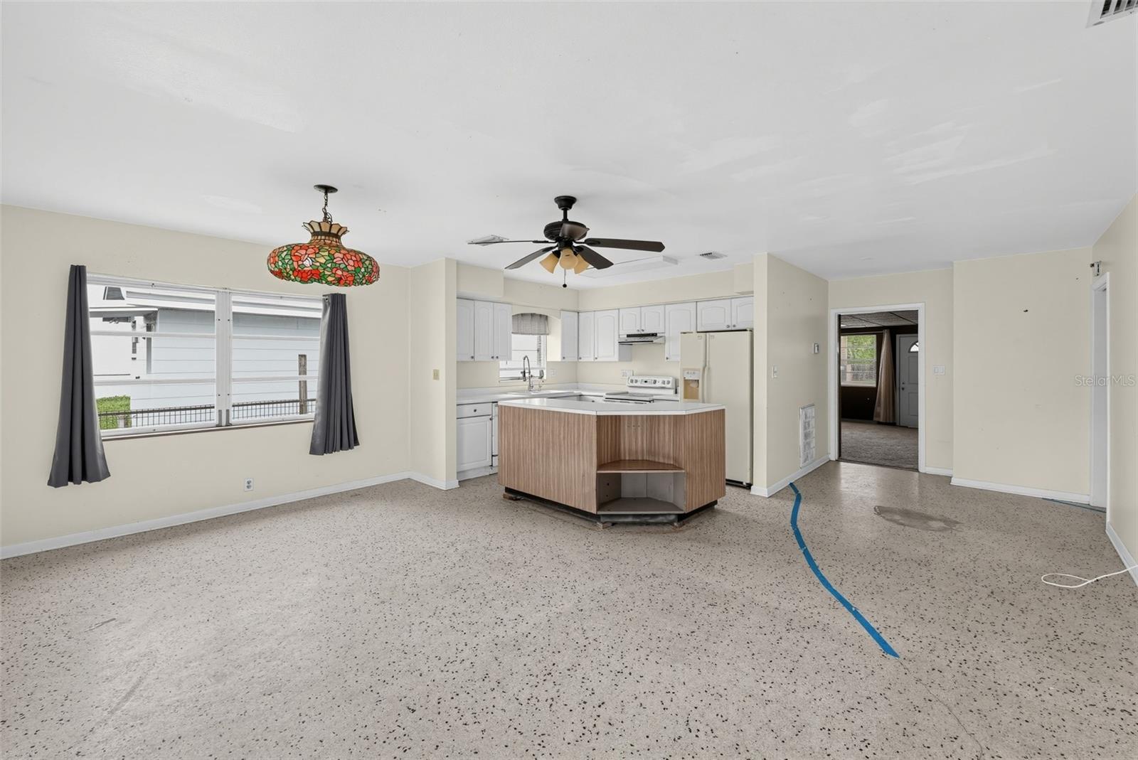 3913 W Cass St Property Photo 13
