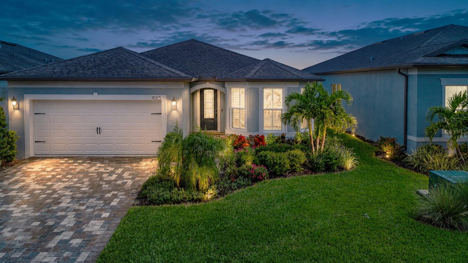 9315 Barrier Coast Trl Property Photo 1