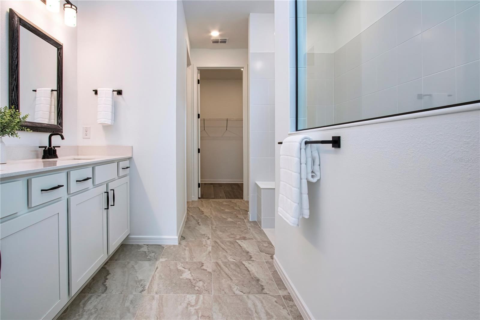 9315 Barrier Coast Trl Property Photo 35