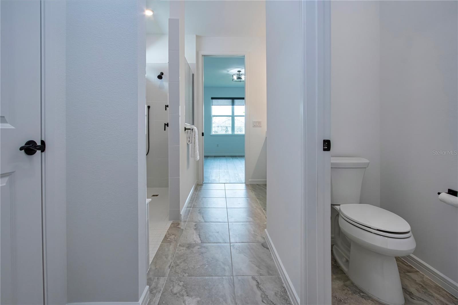 9315 Barrier Coast Trl Property Photo 39
