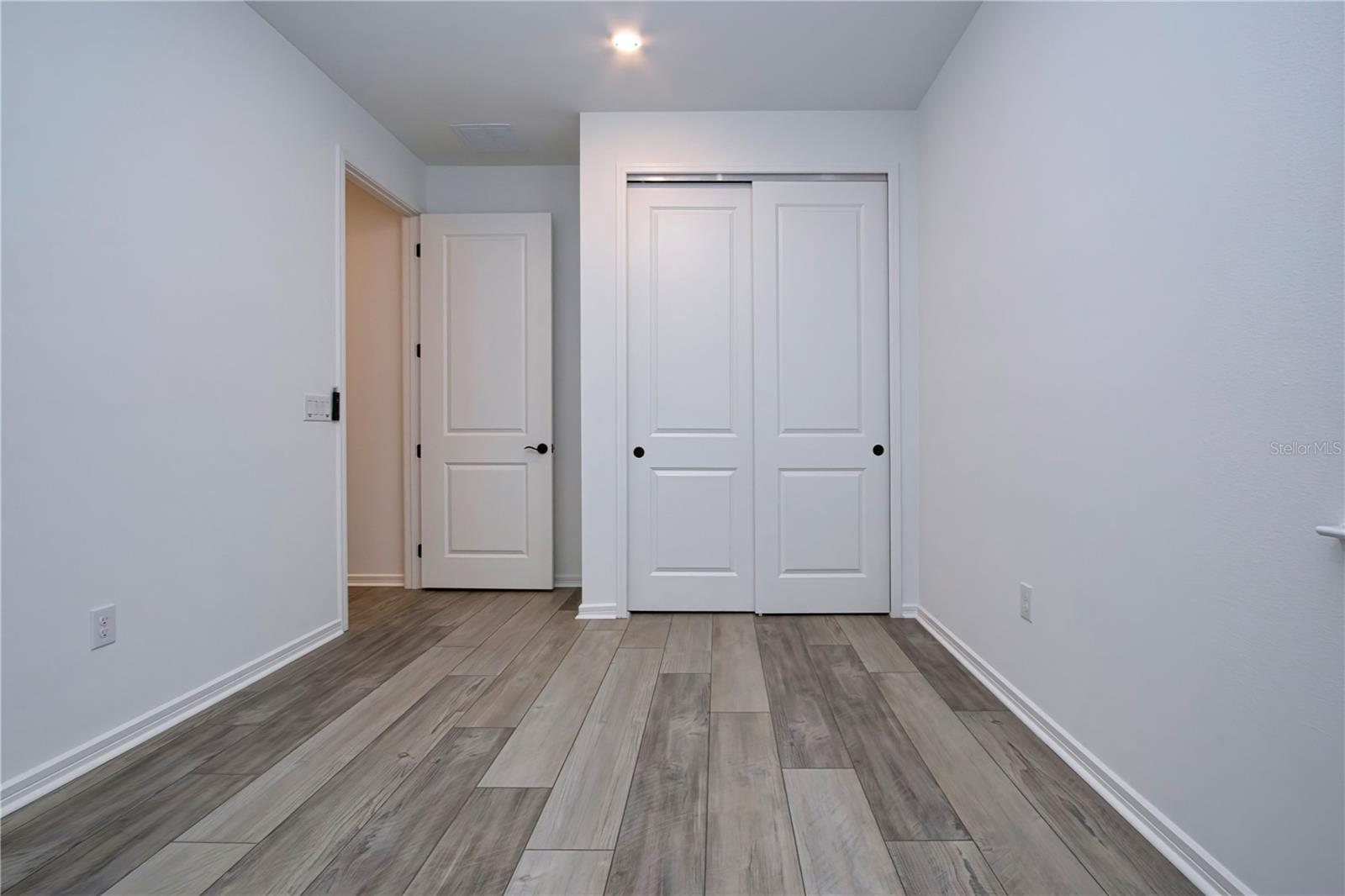 9315 Barrier Coast Trl Property Photo 49