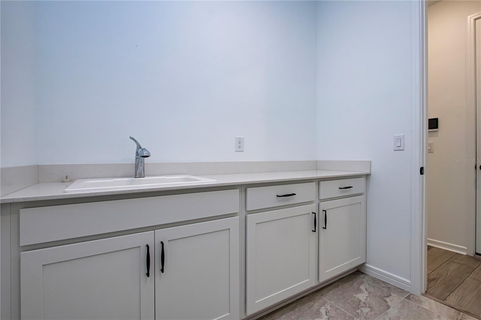 9315 Barrier Coast Trl Property Photo 53