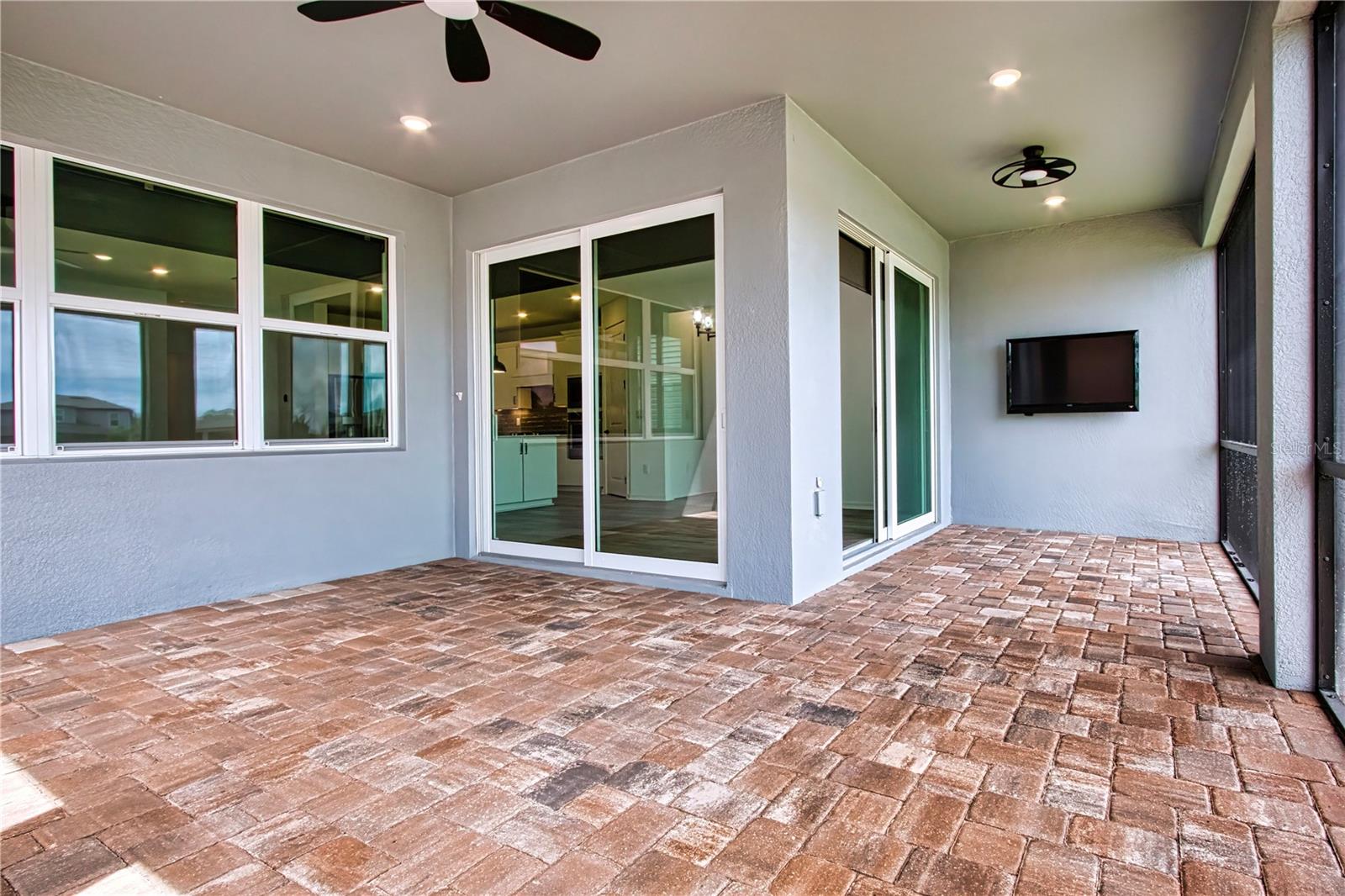 9315 Barrier Coast Trl Property Photo 57