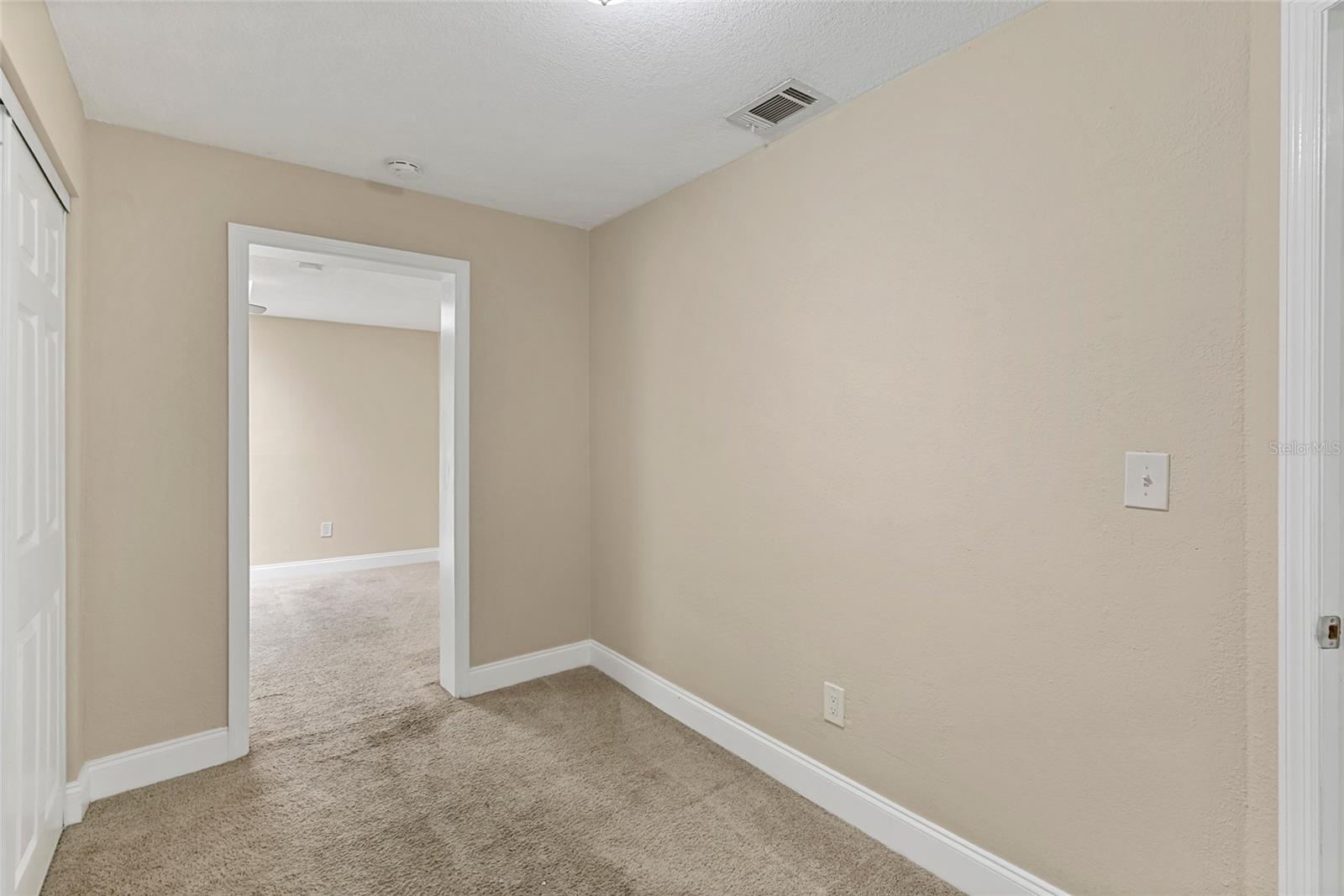 118 David Ave Property Photo 25