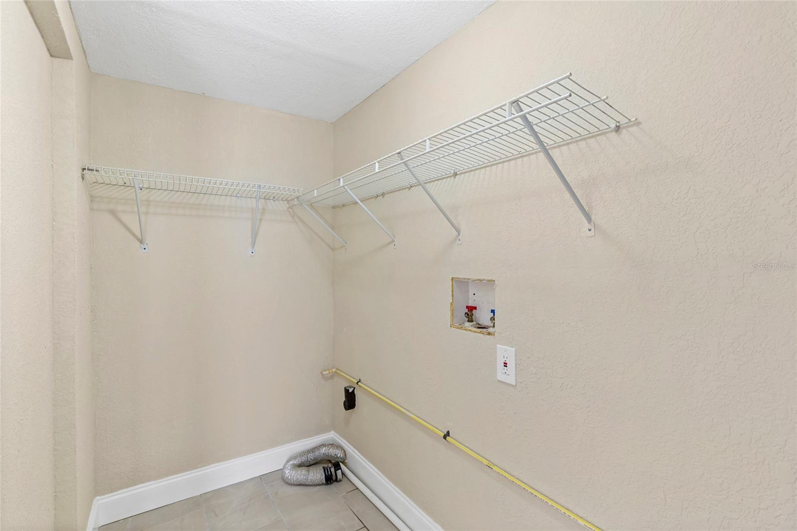 118 David Ave Property Photo 31