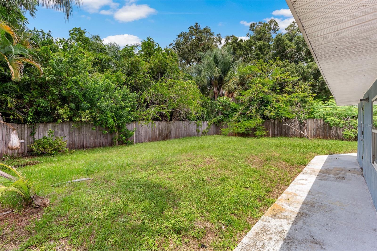 118 David Ave Property Photo 41