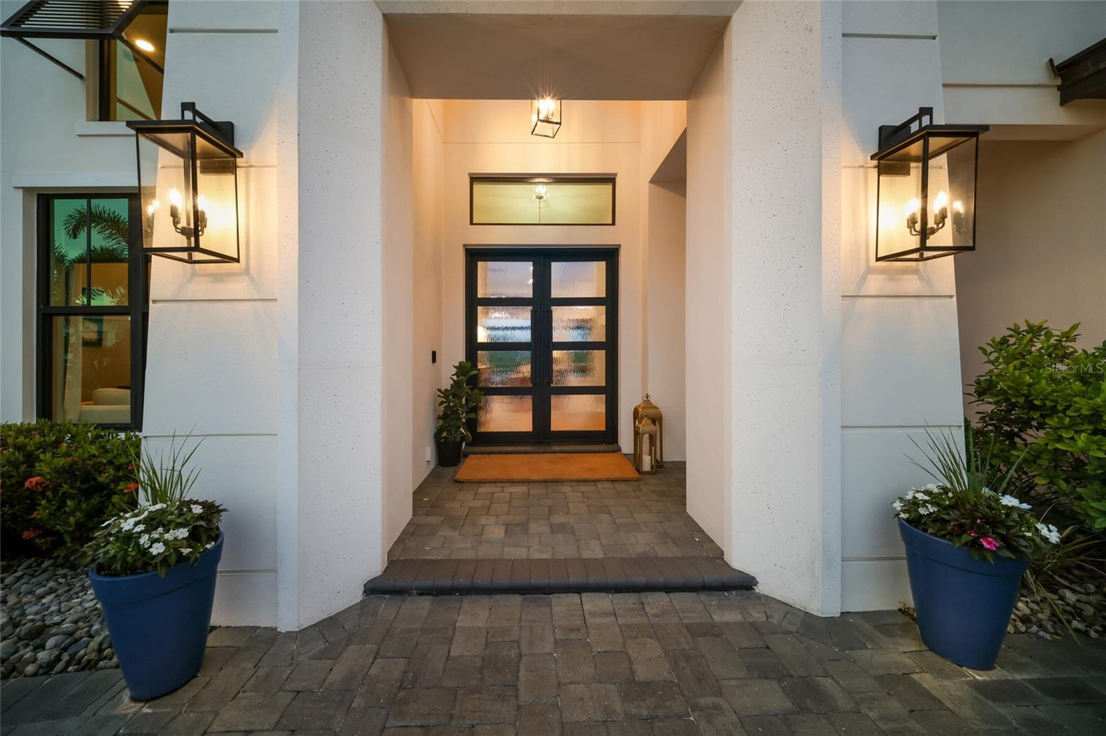 1622 Channelside Pl Property Photo 9