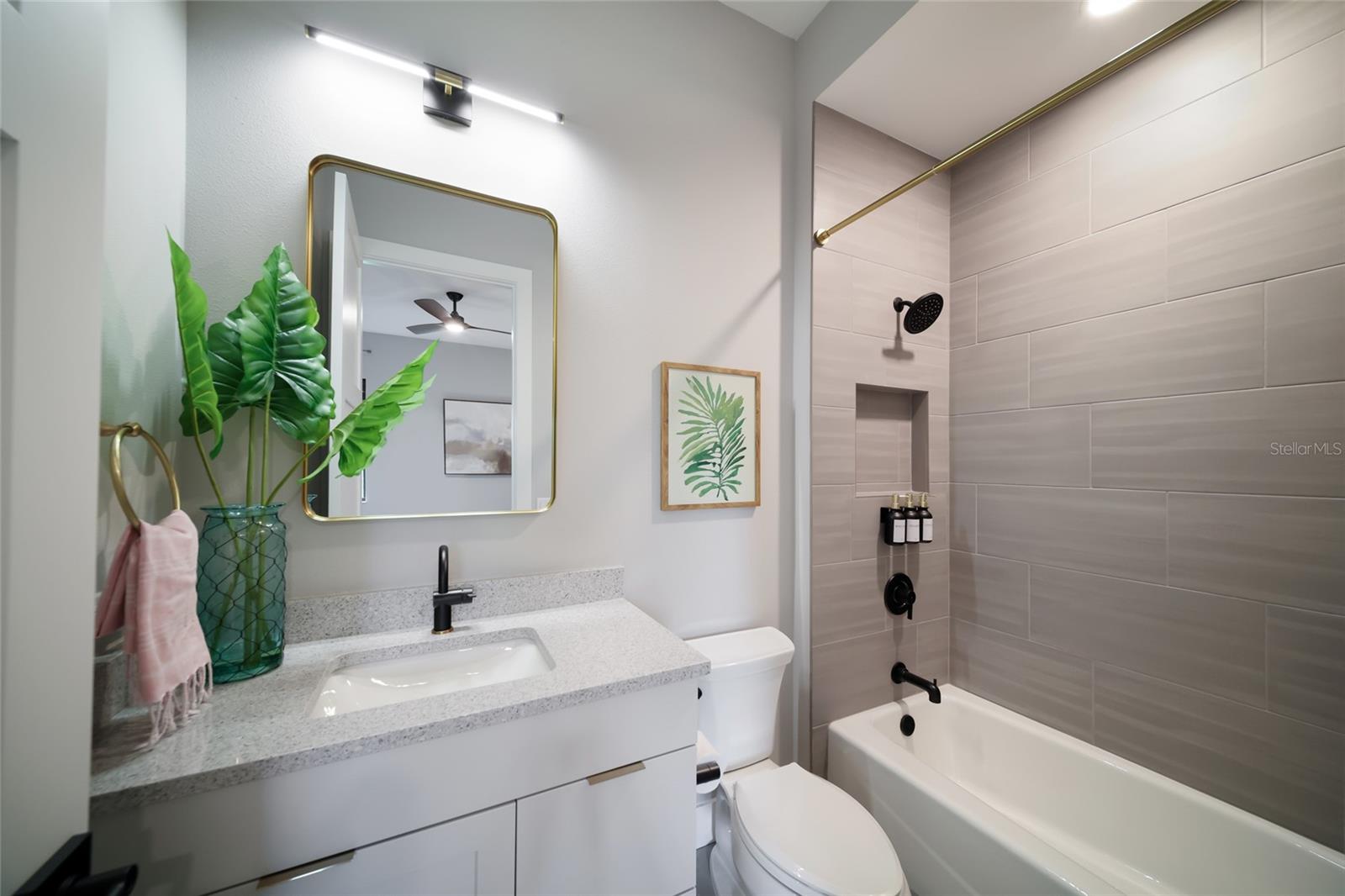 1622 Channelside Pl Property Photo 47