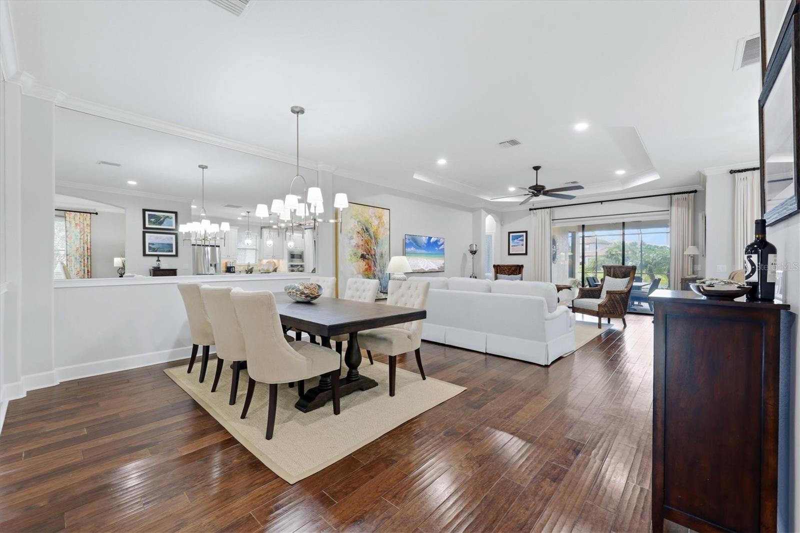 5214 Castello Ln Property Photo 11