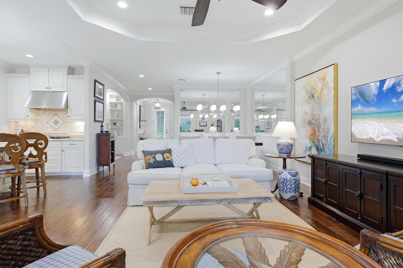 5214 Castello Ln Property Photo 13