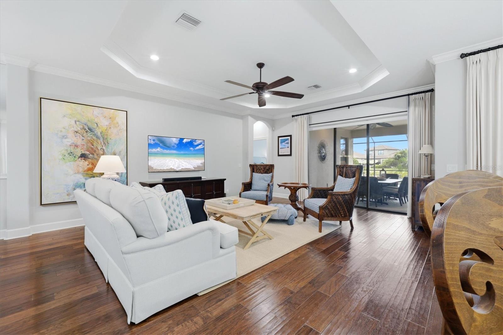 5214 Castello Ln Property Photo 14