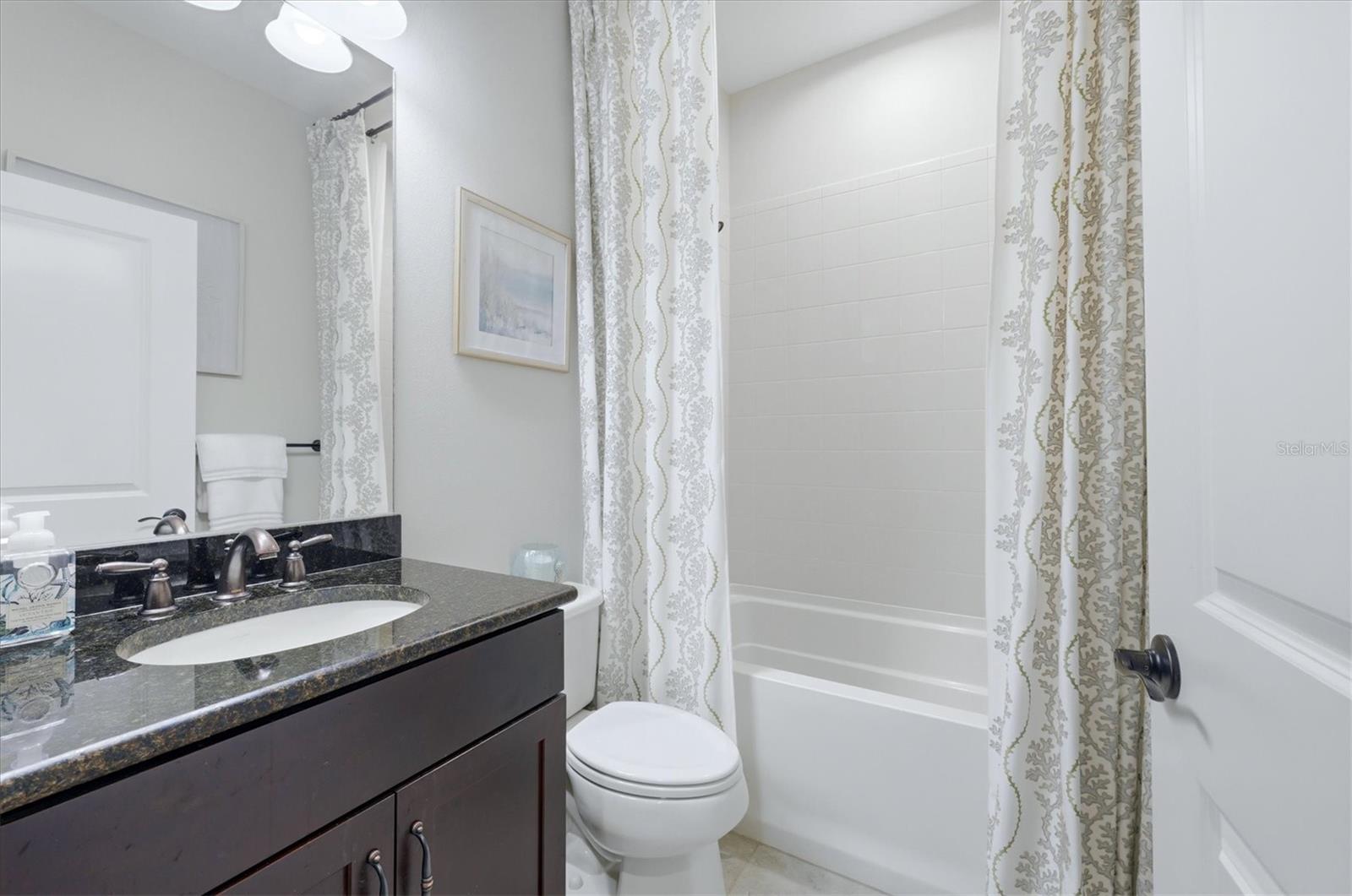 5214 Castello Ln Property Photo 28