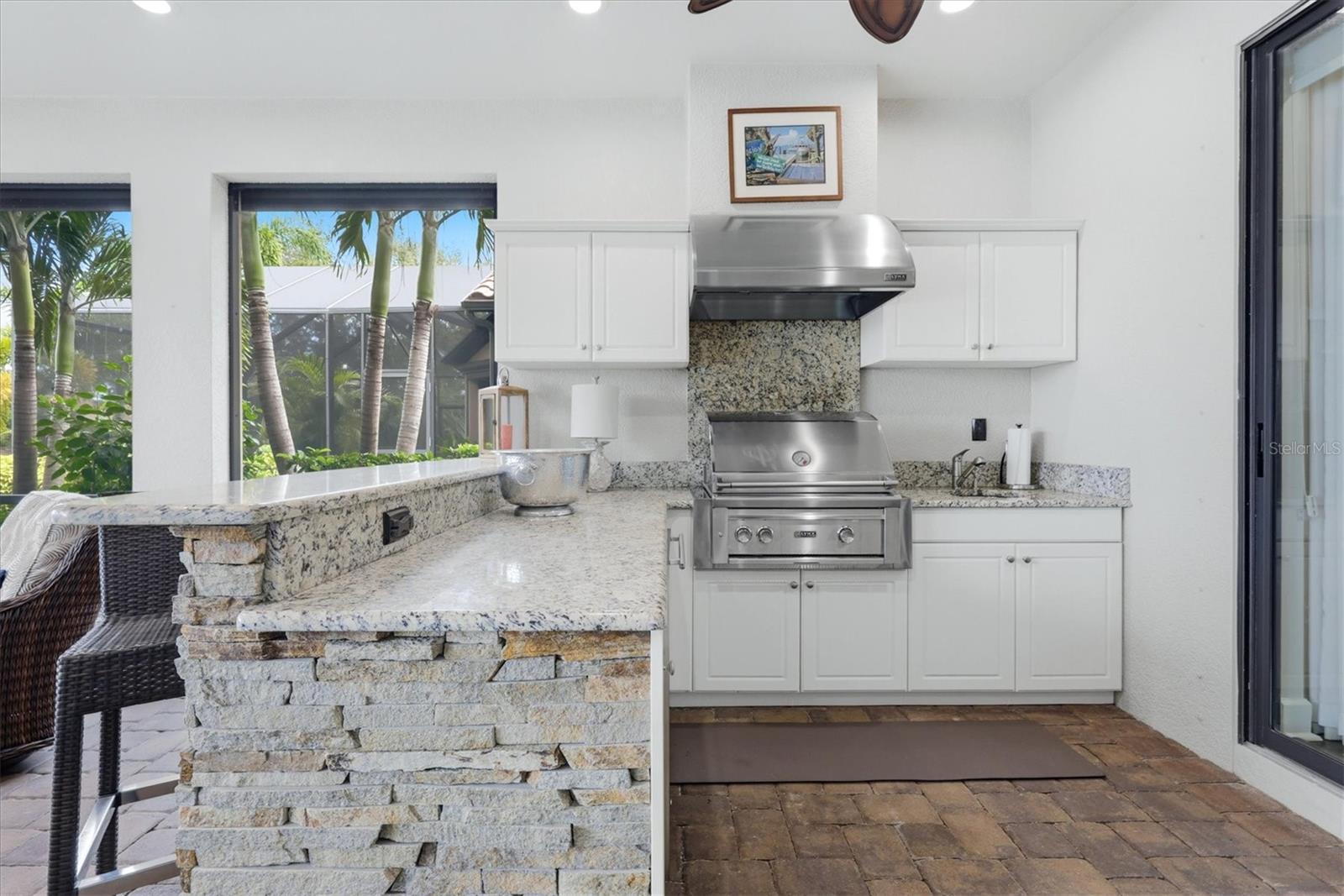 5214 Castello Ln Property Photo 33
