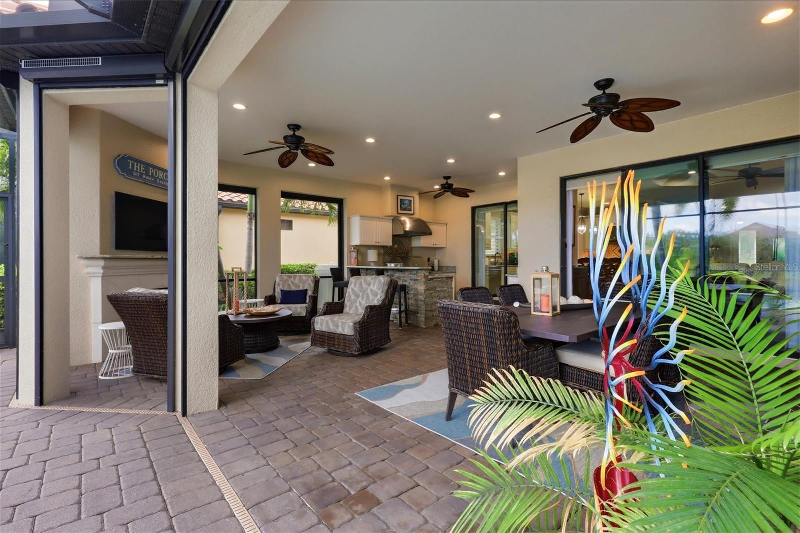 5214 Castello Ln Property Photo 37