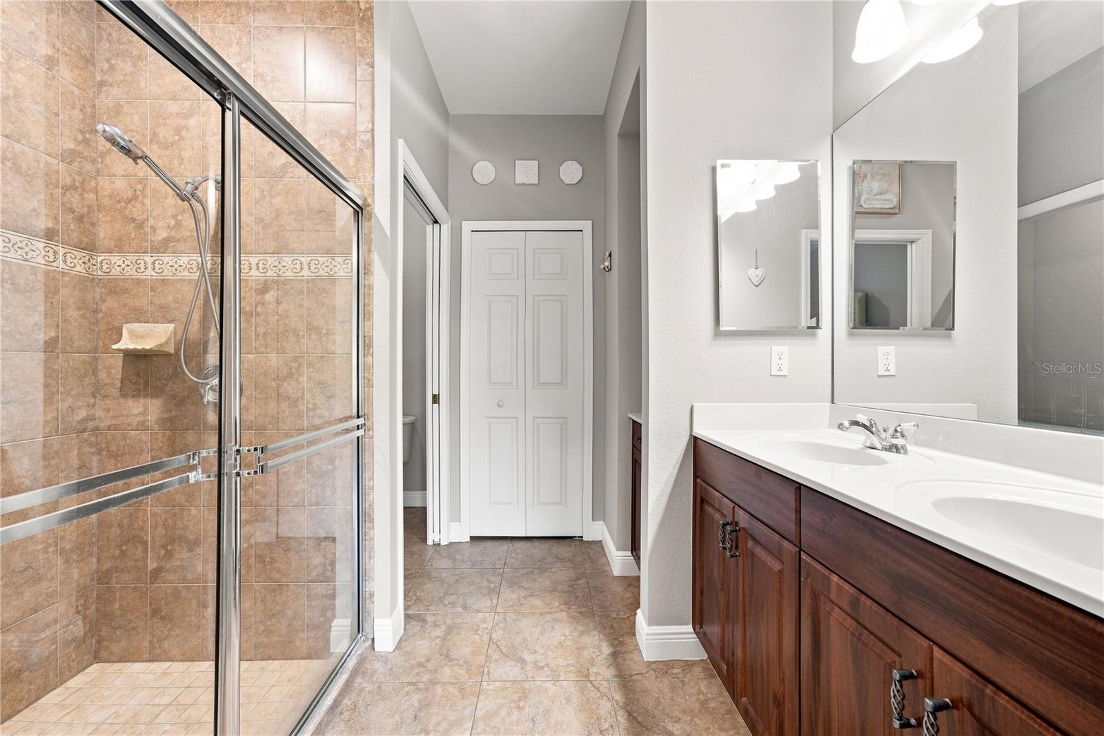 4361 Turnberry Cir Property Photo 14