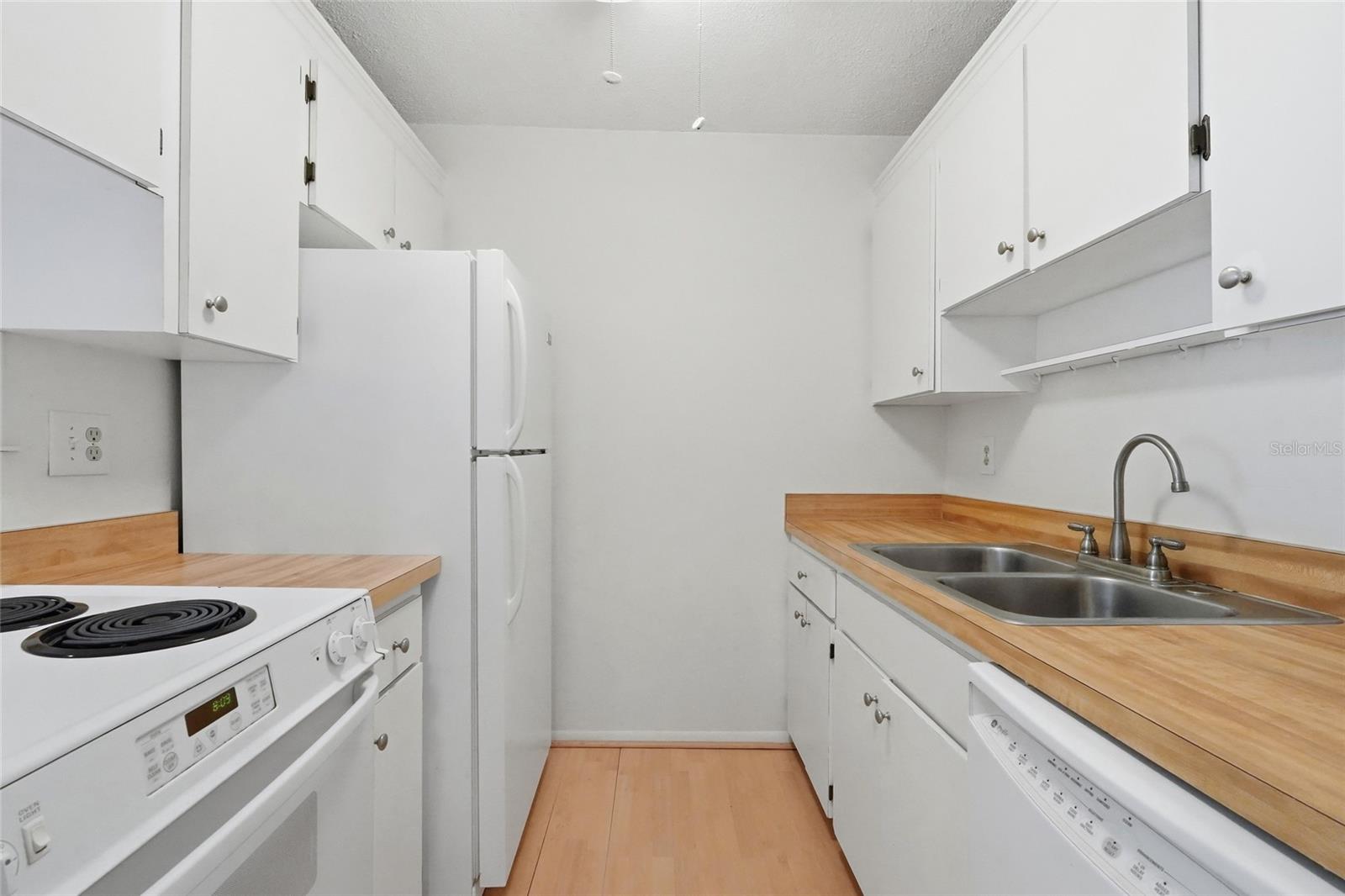 3267 Beneva Rd #203 Property Photo 16