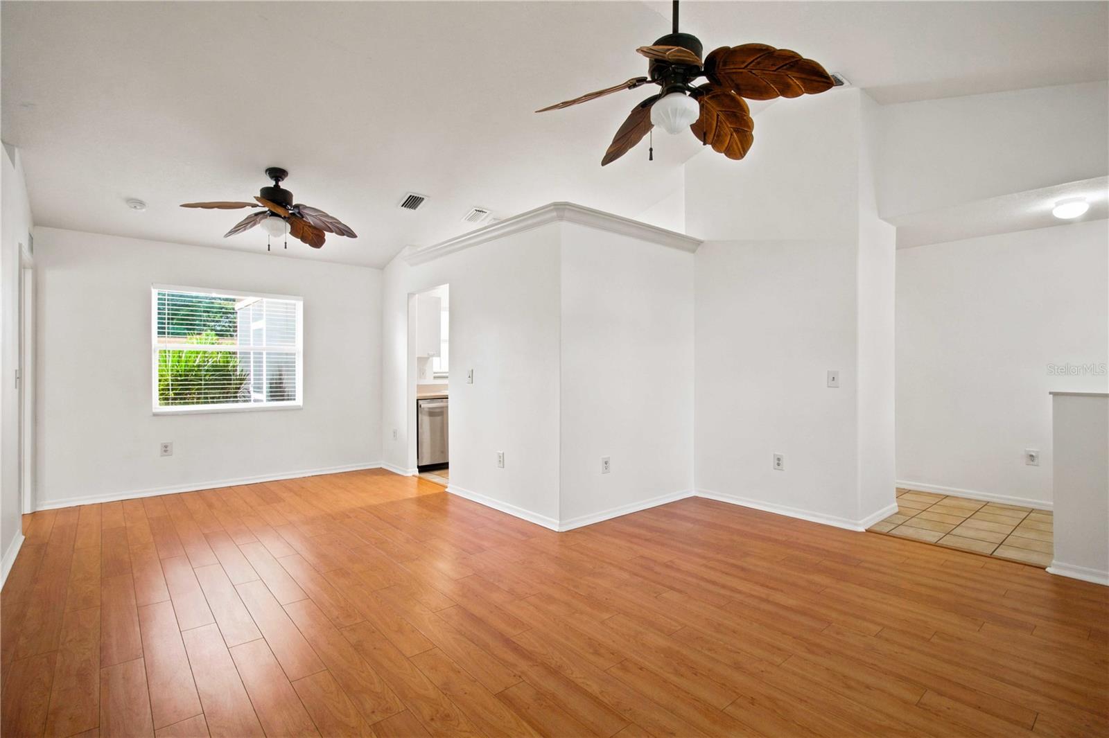 732 Plum Tree Ln Property Photo 13