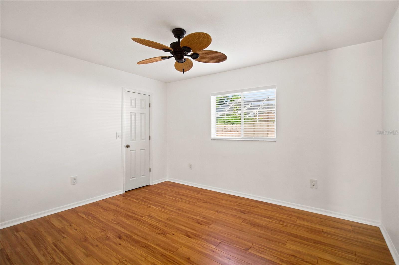 732 Plum Tree Ln Property Photo 35