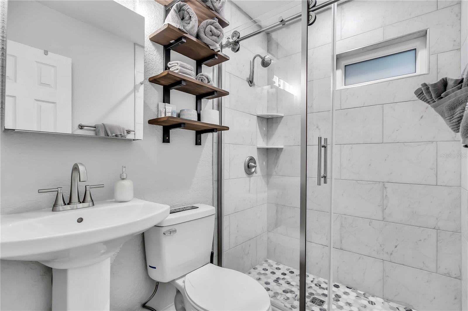 3231 New England St Property Photo 21