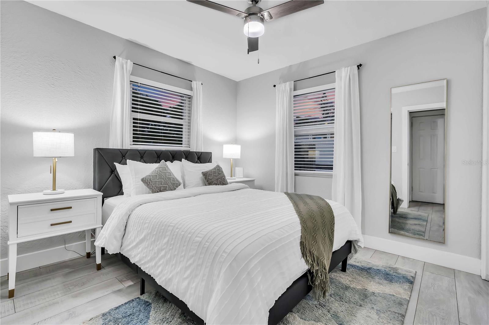 3231 New England St Property Photo 22