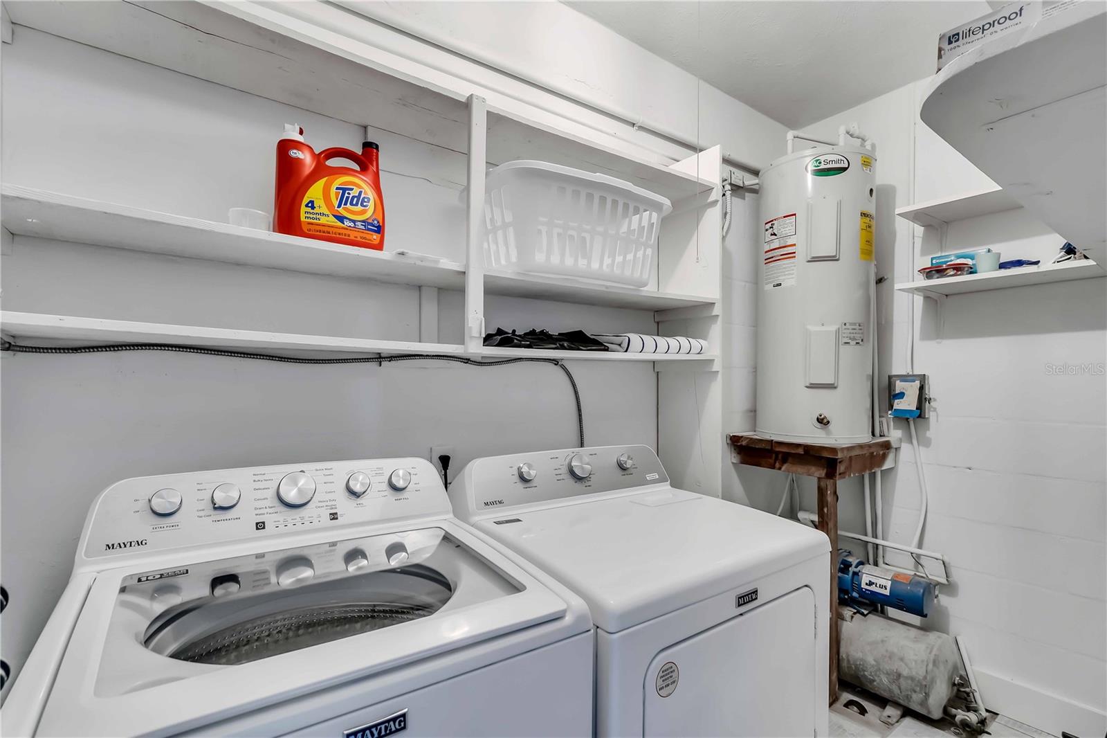 3231 New England St Property Photo 25
