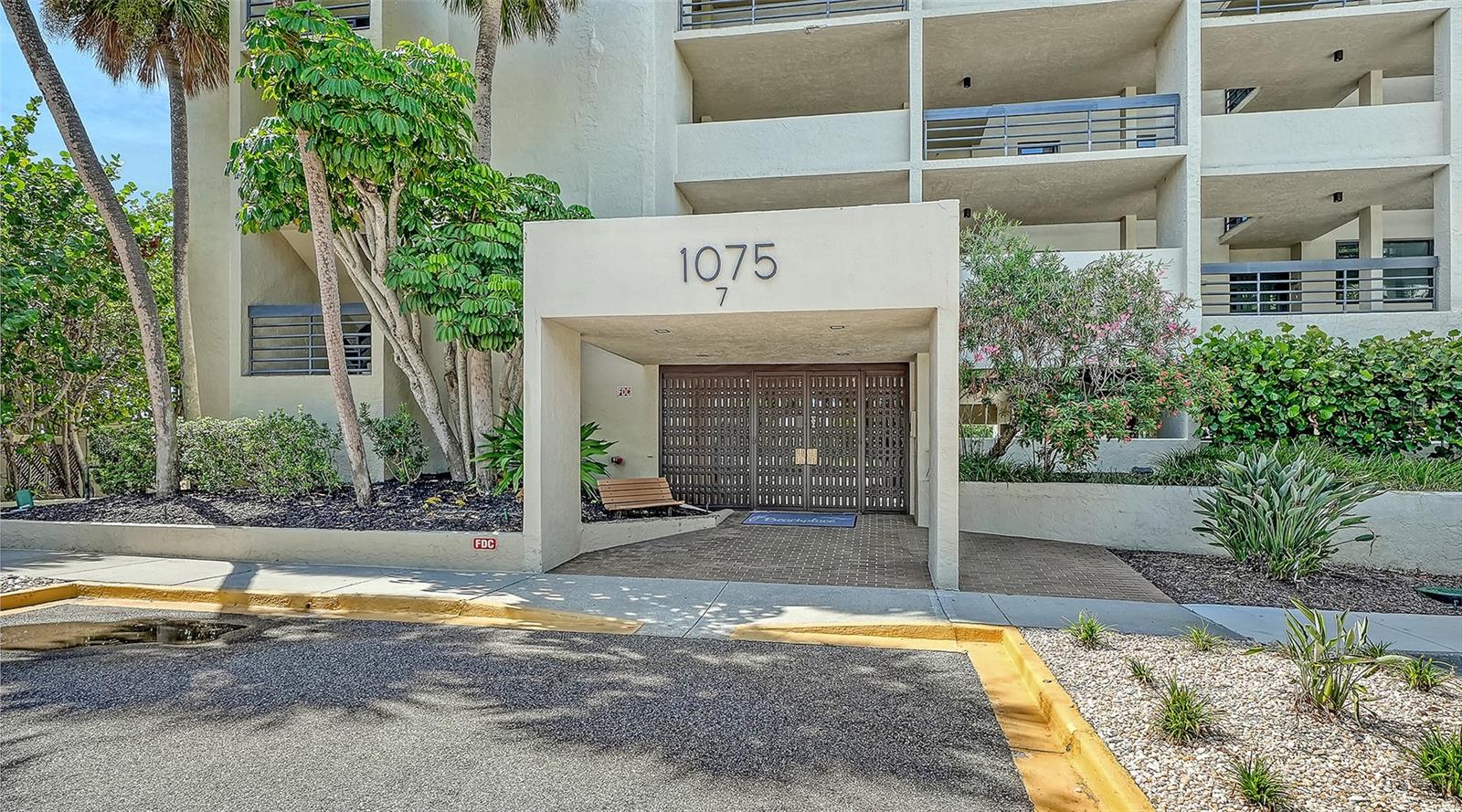 1075 Gulf Of Mexico Dr #303 Property Photo 2