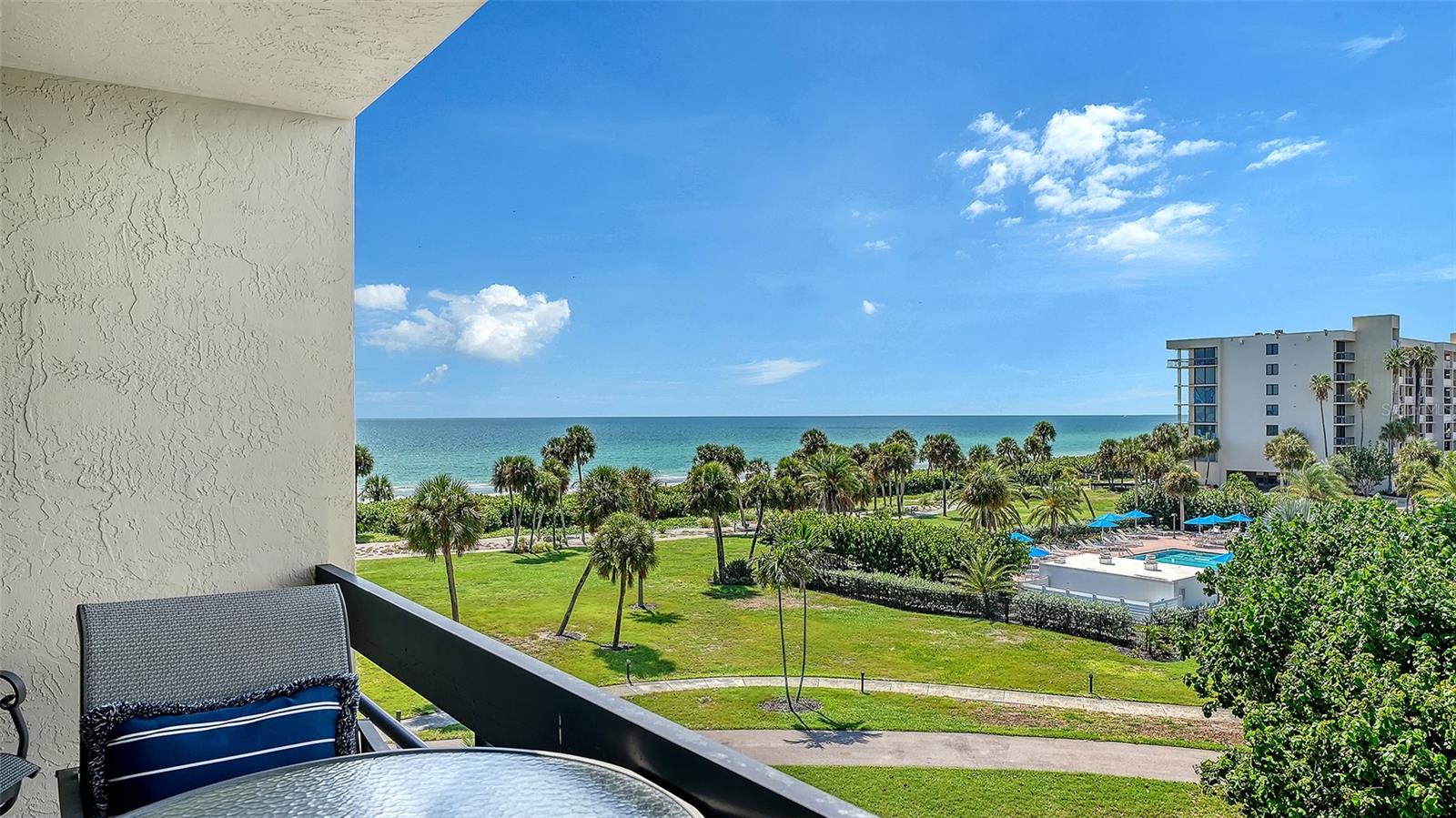 1075 Gulf Of Mexico Dr #303 Property Photo 14