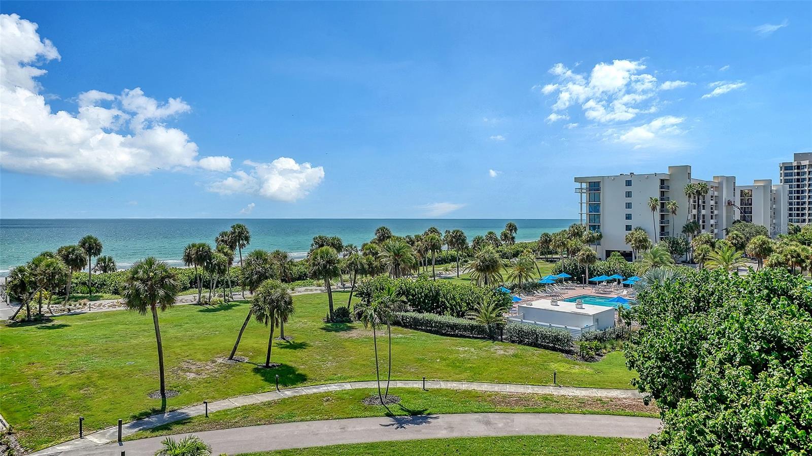 1075 Gulf Of Mexico Dr #303 Property Photo 15