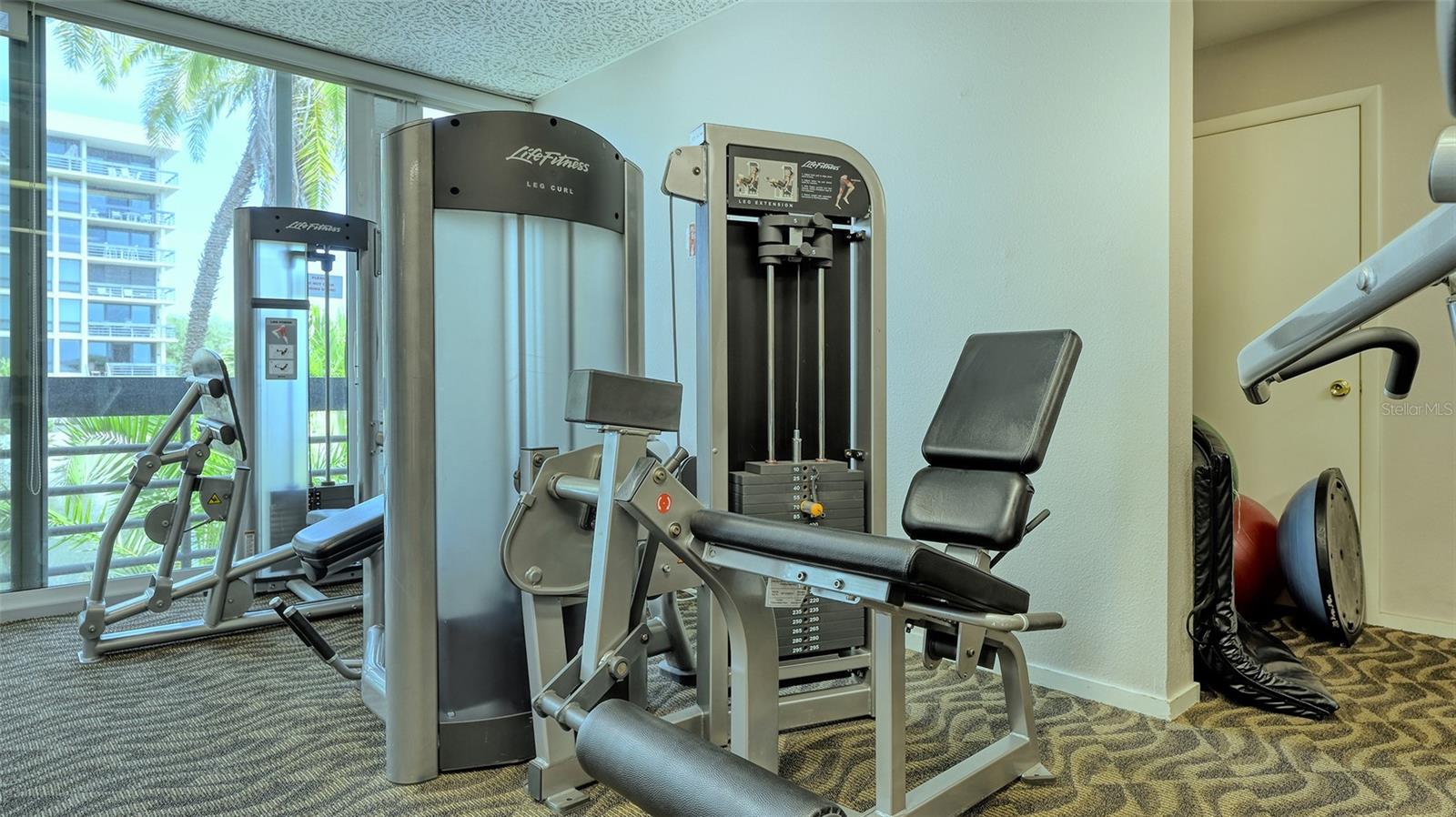 1075 Gulf Of Mexico Dr #303 Property Photo 34