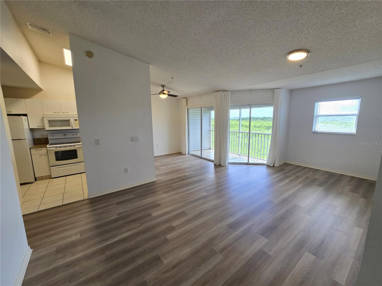 3607 E Bay Dr #206 Property Photo 2