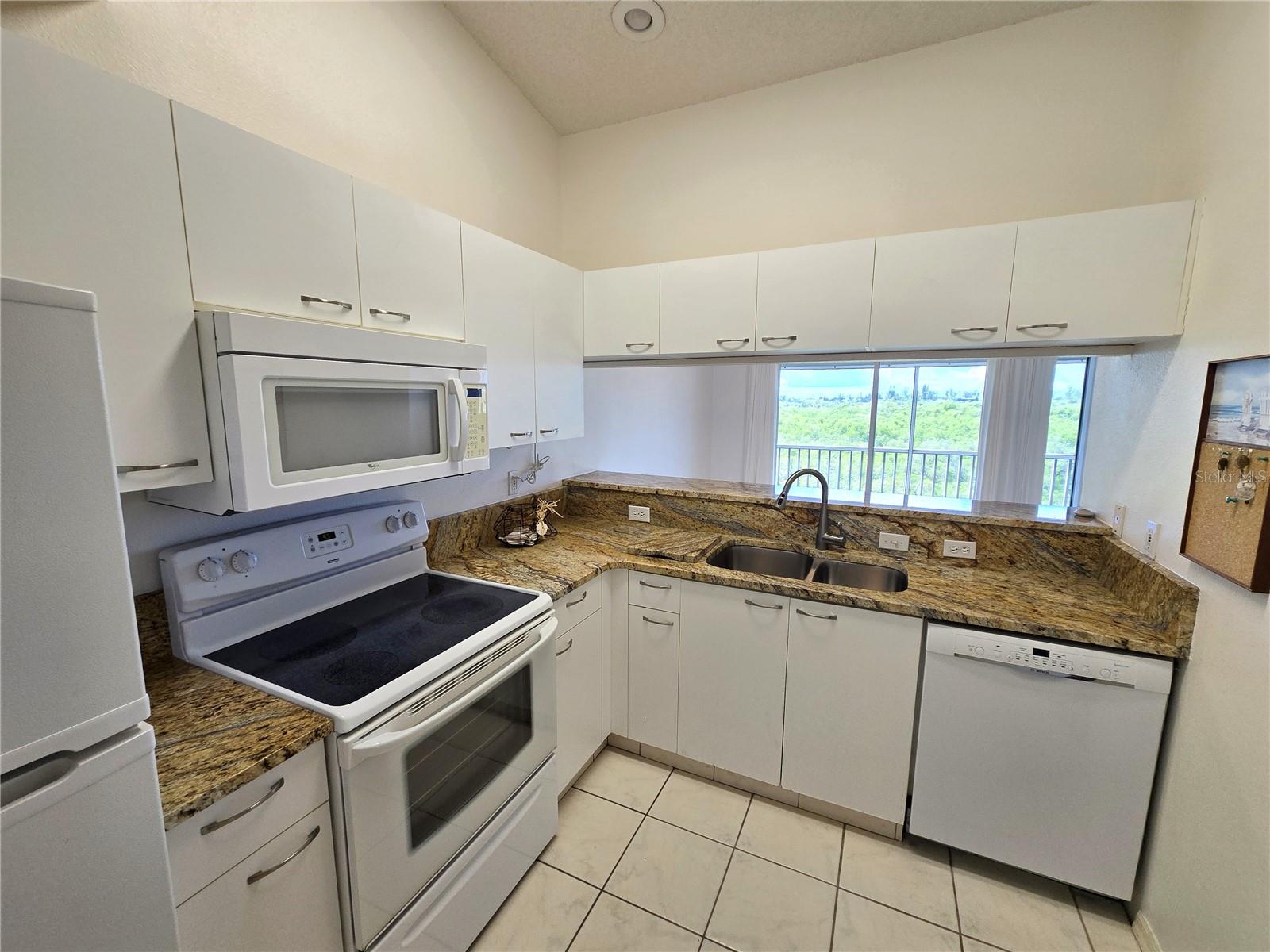 3607 E Bay Dr #206 Property Photo 4