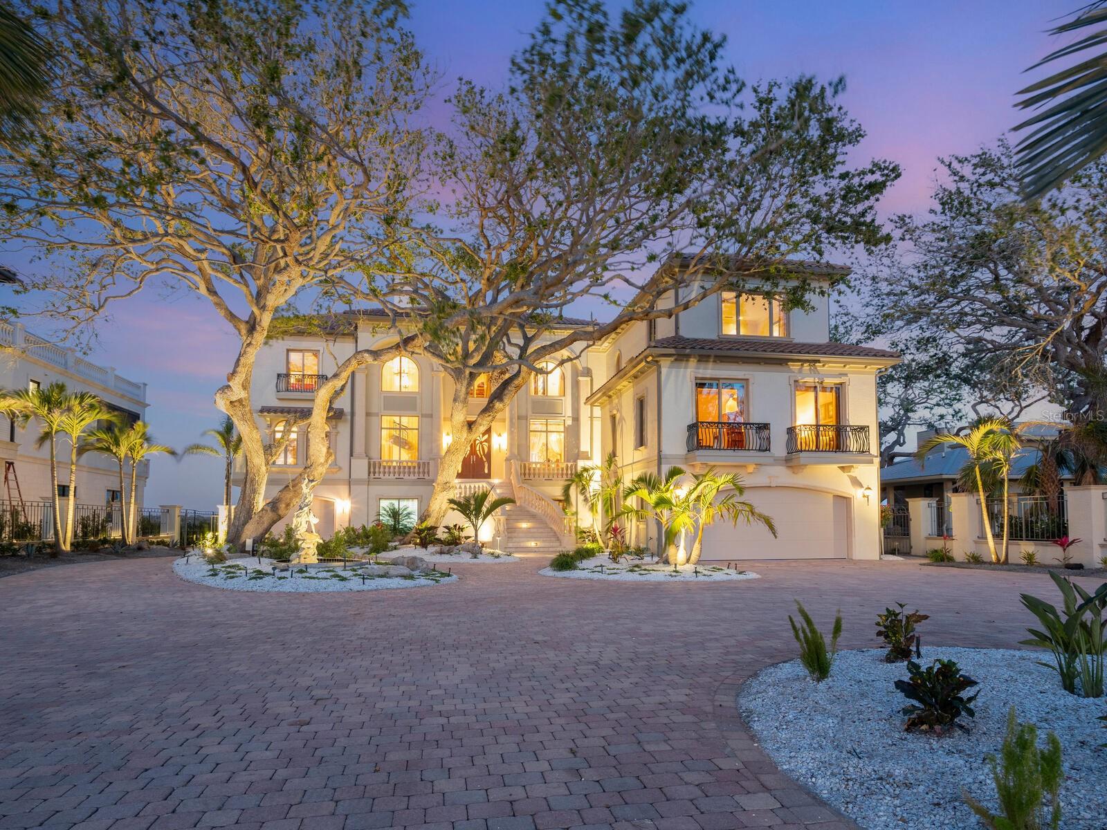 1216 N Casey Key Rd Property Photo 58
