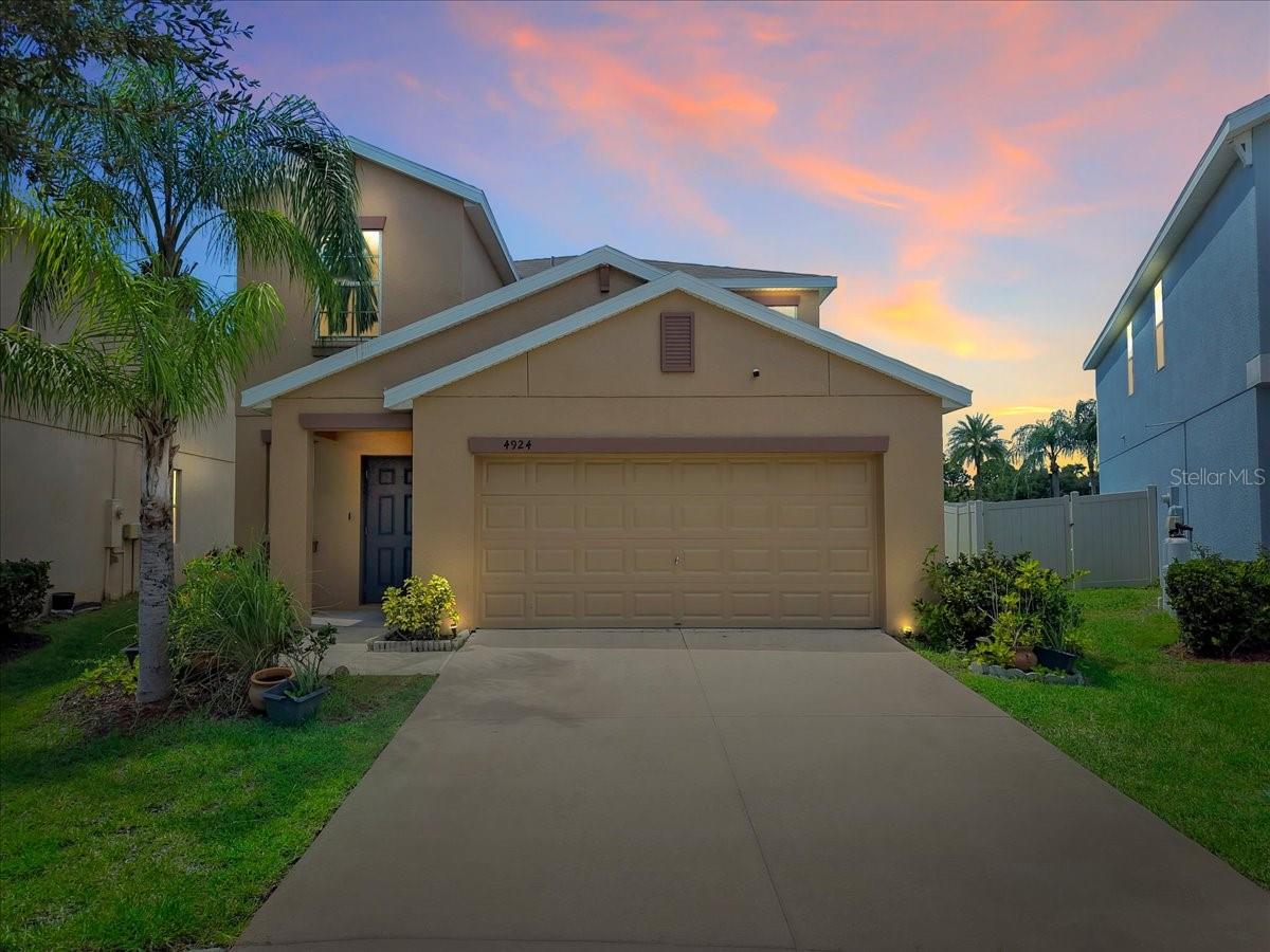 4924 REFLECTING POND CIR Property Photo 1