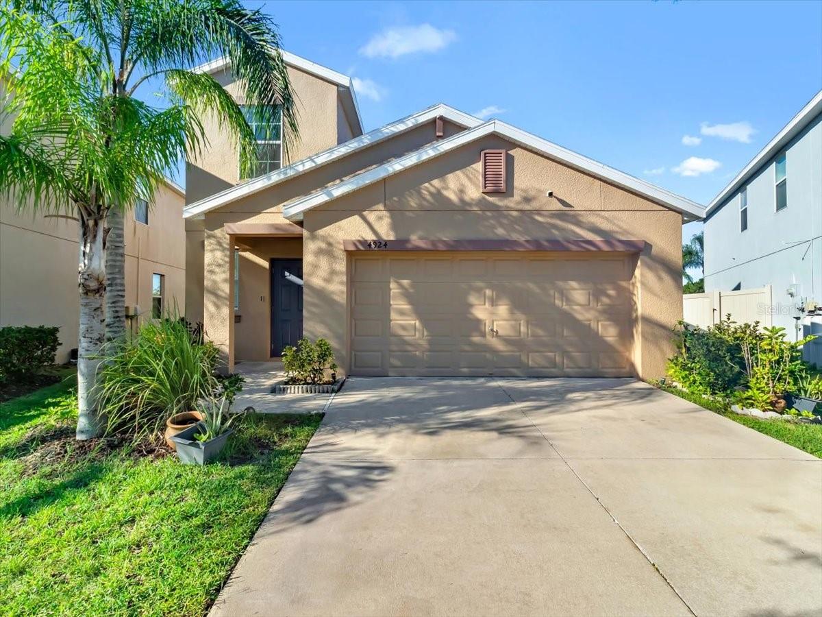 4924 Reflecting Pond Cir Property Photo 4