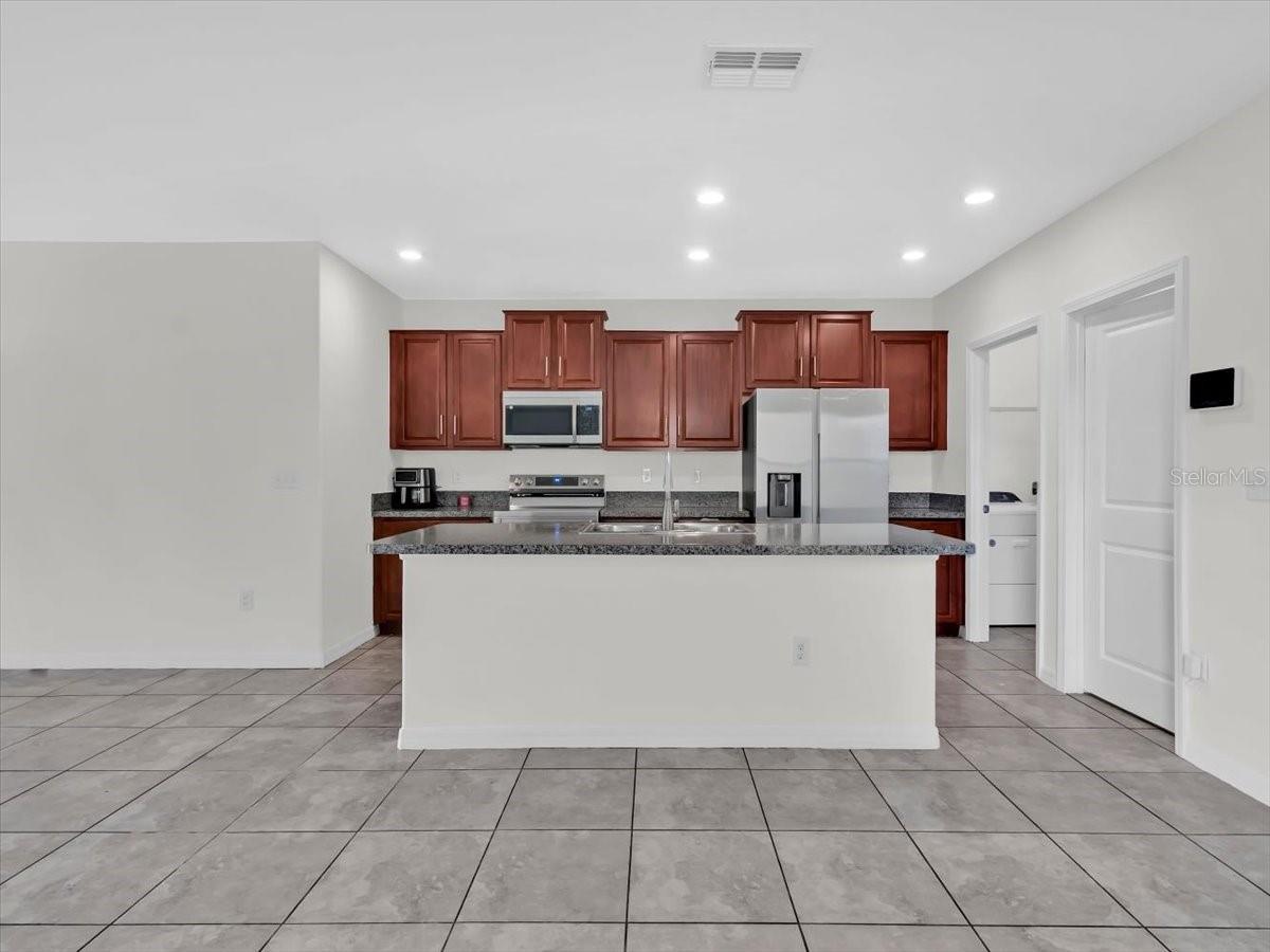 4924 Reflecting Pond Cir Property Photo 14