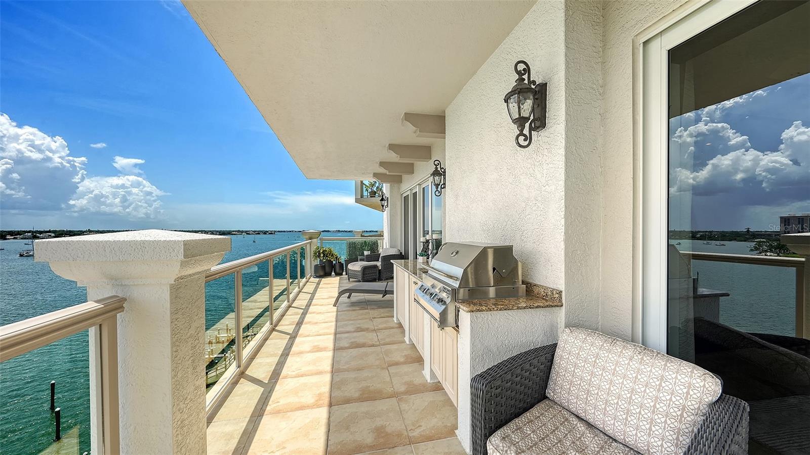 464 Golden Gate Pt #702 Property Photo 15