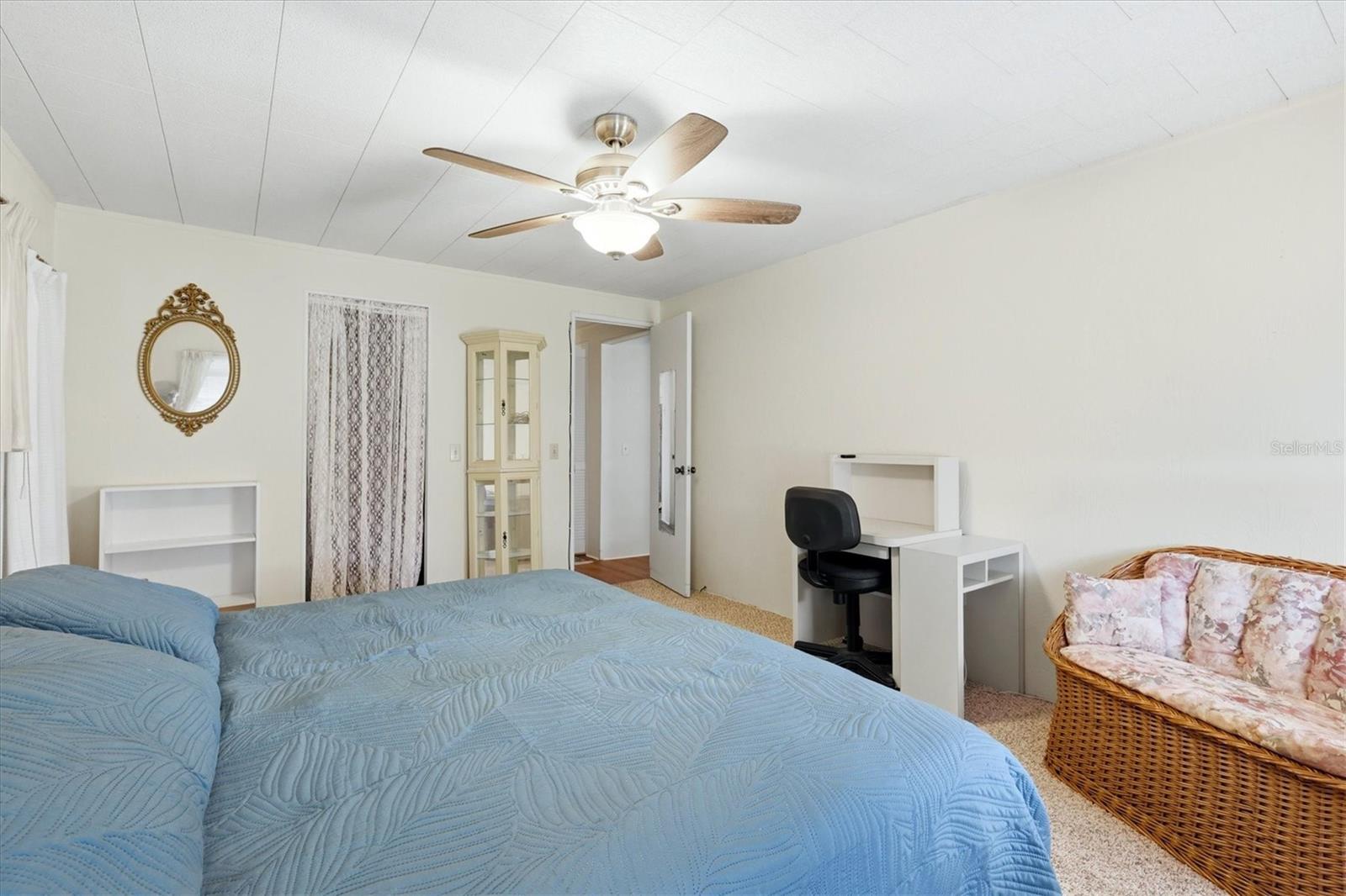 1407 41st Ave E Property Photo 17