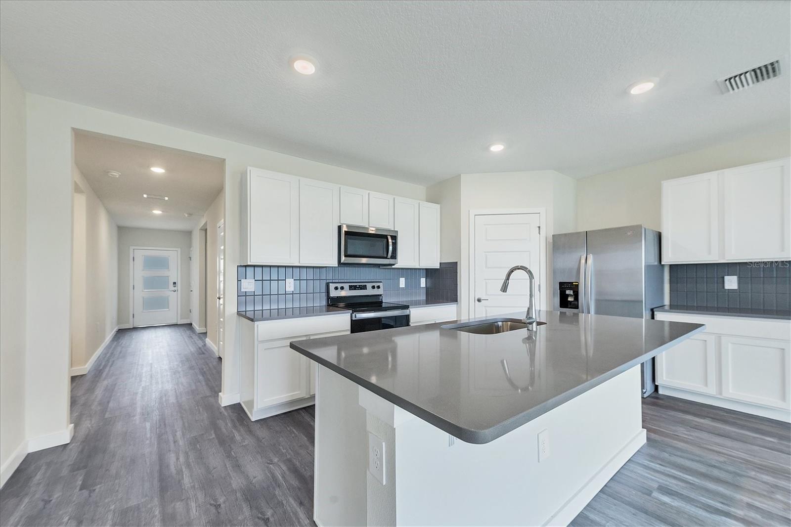 17218 Barnwood Pl Property Photo 8