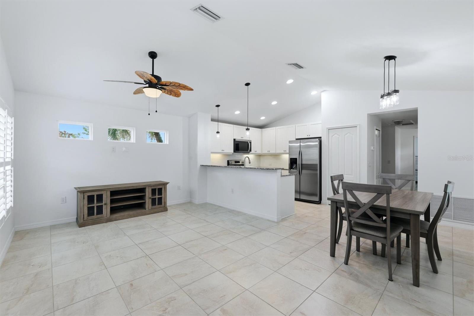 12610 Shimmering Oak Cir Property Photo 5
