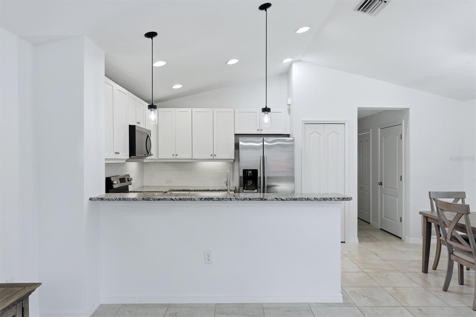 12610 Shimmering Oak Cir Property Photo 14